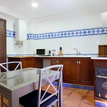 Casa Con Encanto En La Juderia De Сasa de vacaciones